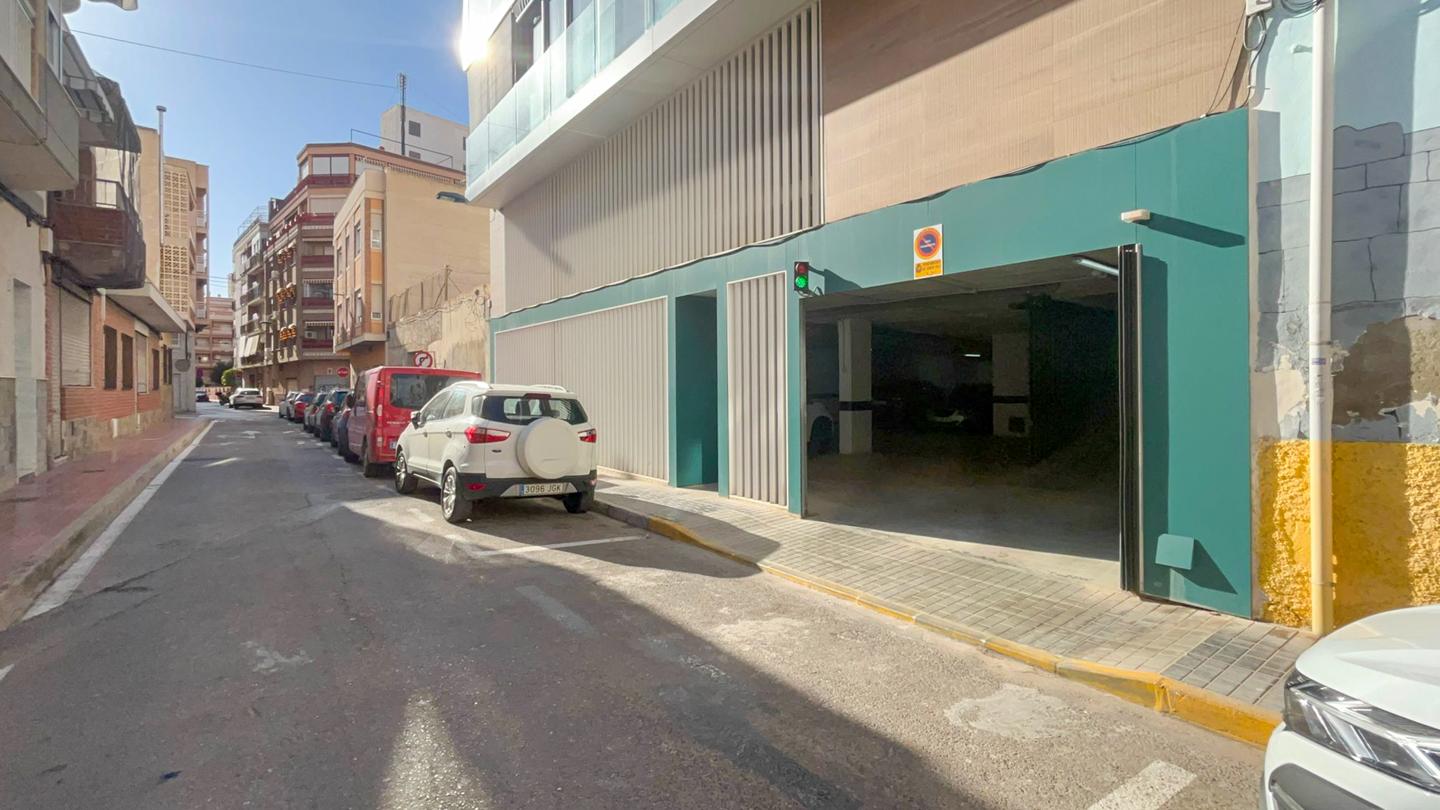 Parking en venta en Santa Pola, Centro Playa Levante – #2912