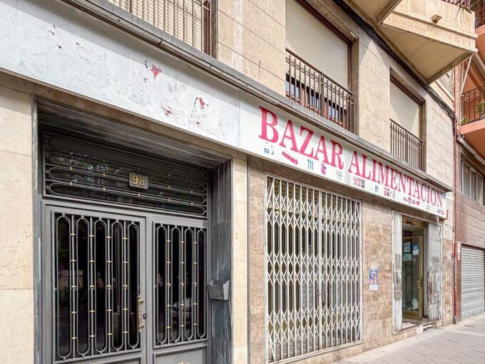 Local en venta en Elche