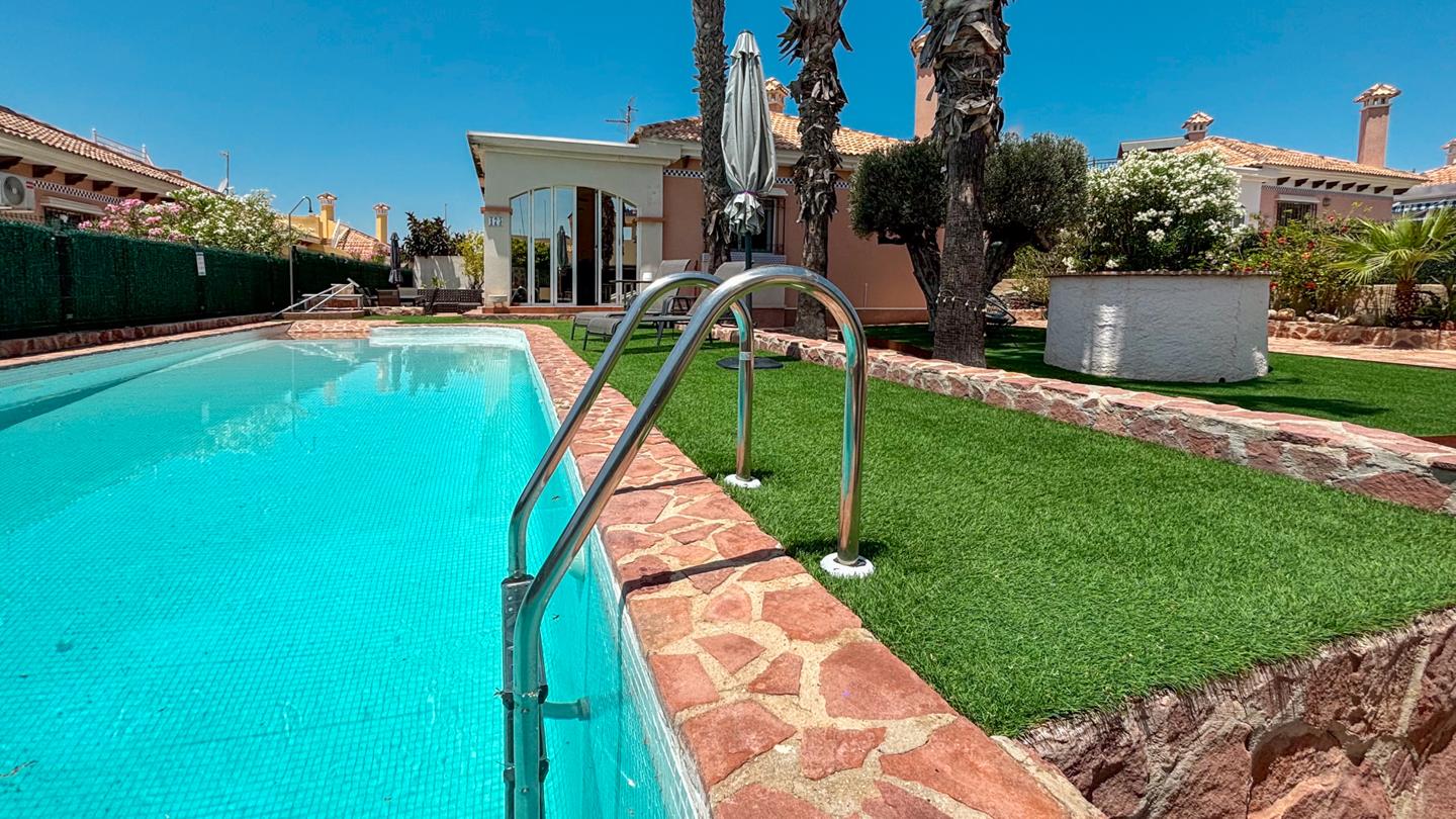 Villa à vendre à San Fulgencio – #2957