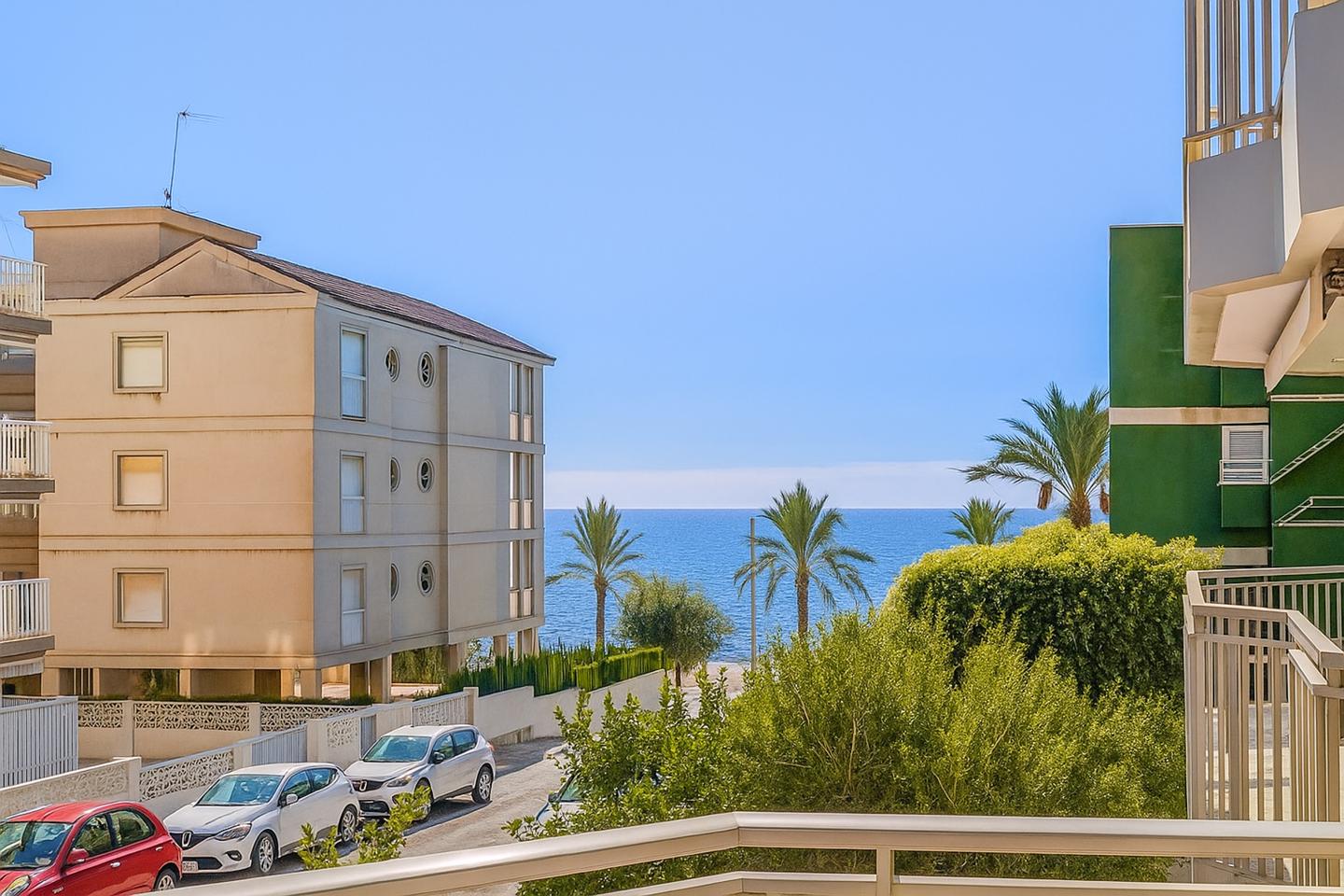 Piso en venta en Santa Pola, Santiago Bernabeu – #3211