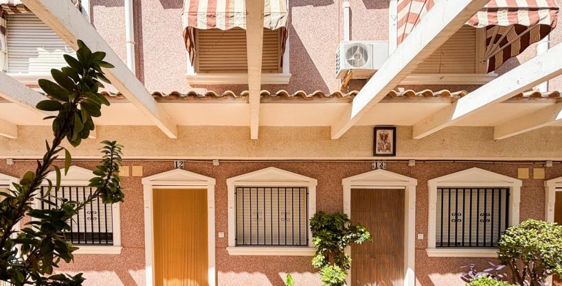 Bungalow till salu i Santa Pola