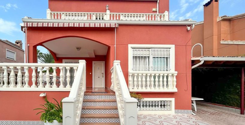 Chalet à vendre à Elche