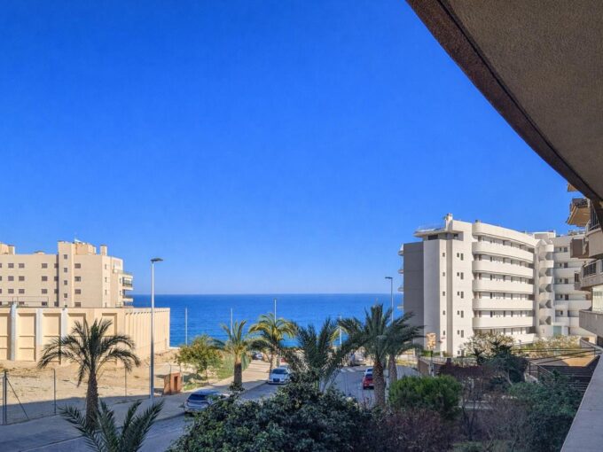 Piso en venta en Los Arenales del Sol