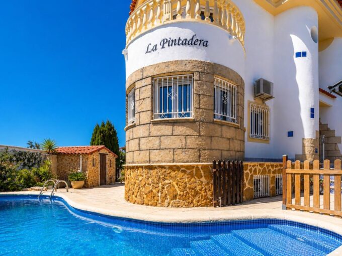 Chalet en venta en Elche