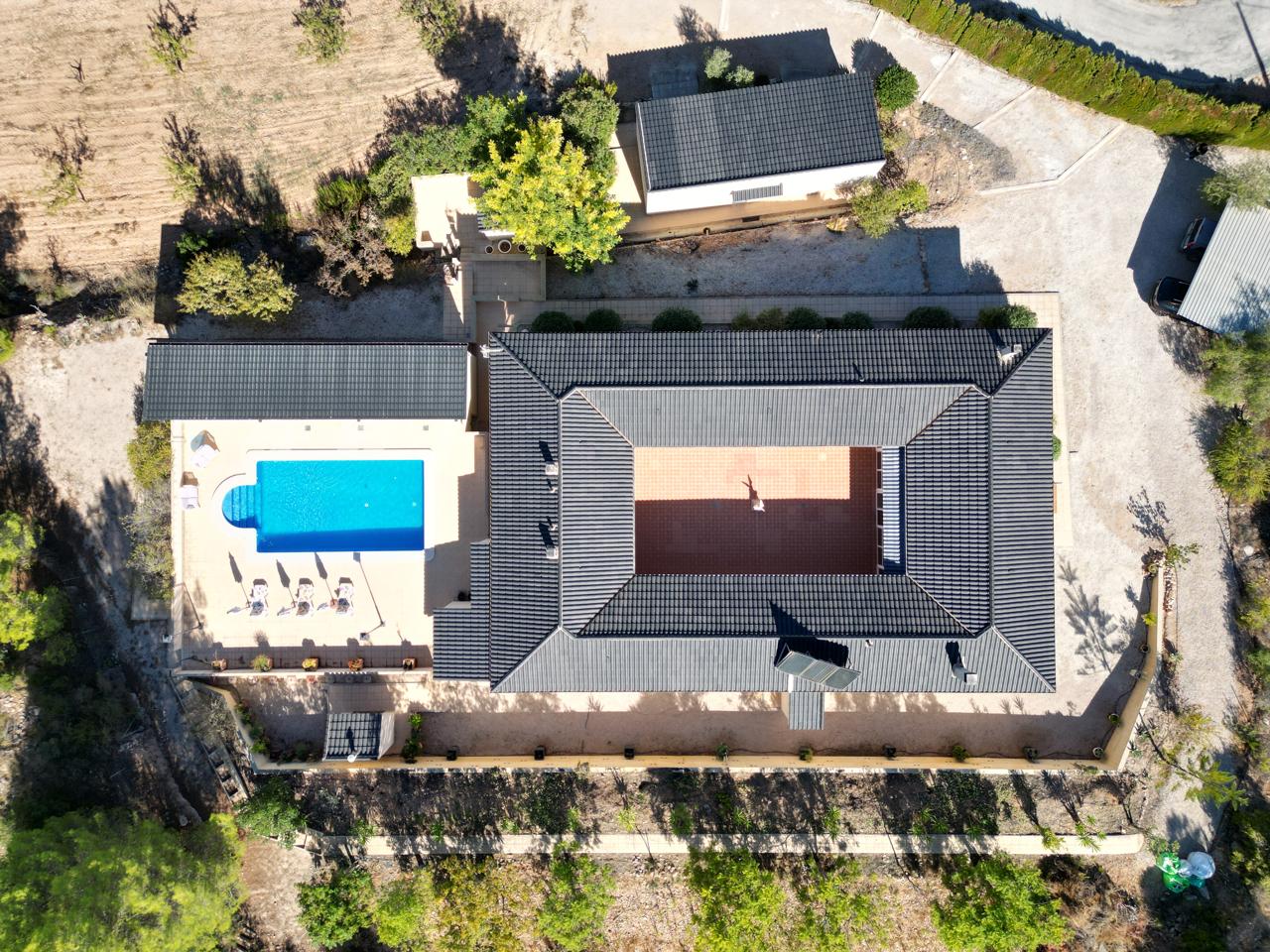 Chalet en venta en Hondon de las Nieves, Hondón de las Nieves – #3337