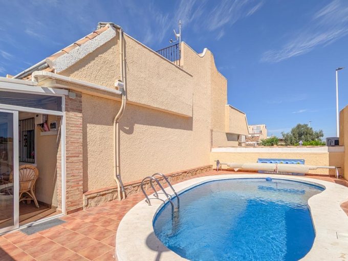 Villa for sale in Gran Alacant